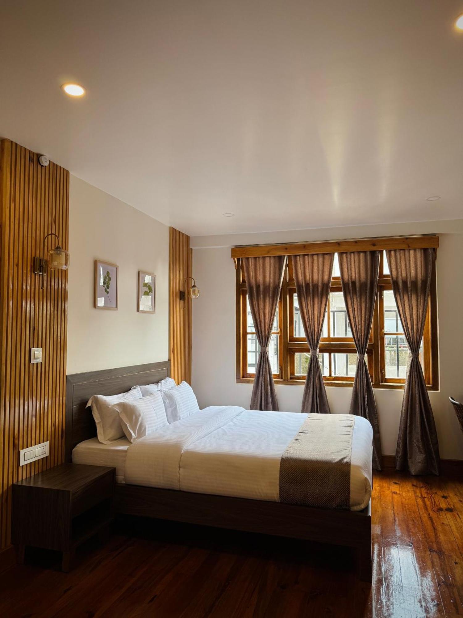 Fratelli Guest House Шиллонг Екстер'єр фото